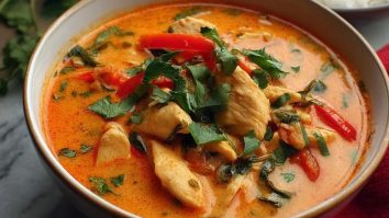 Curry Rouge Thaïlandais au Poulet