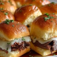 Mini Sandwiches De Viande Avec Sauce