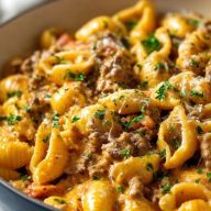 Pâtes Crémeuses Aux Bœuf