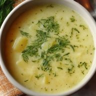 Soupe Classique De Pommes De Terre Et Poireaux Au Aneth