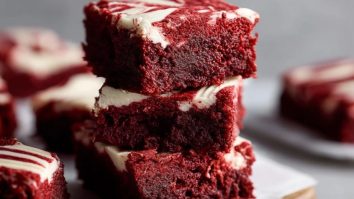 Brownies Velours Rouge Fudgy
